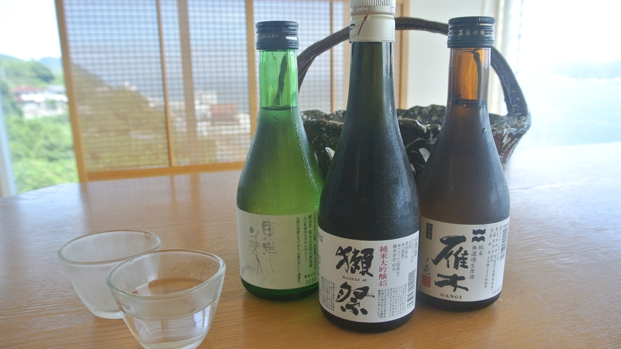 【ドリンク一例】地酒の飲み比べもオススメですよ♪