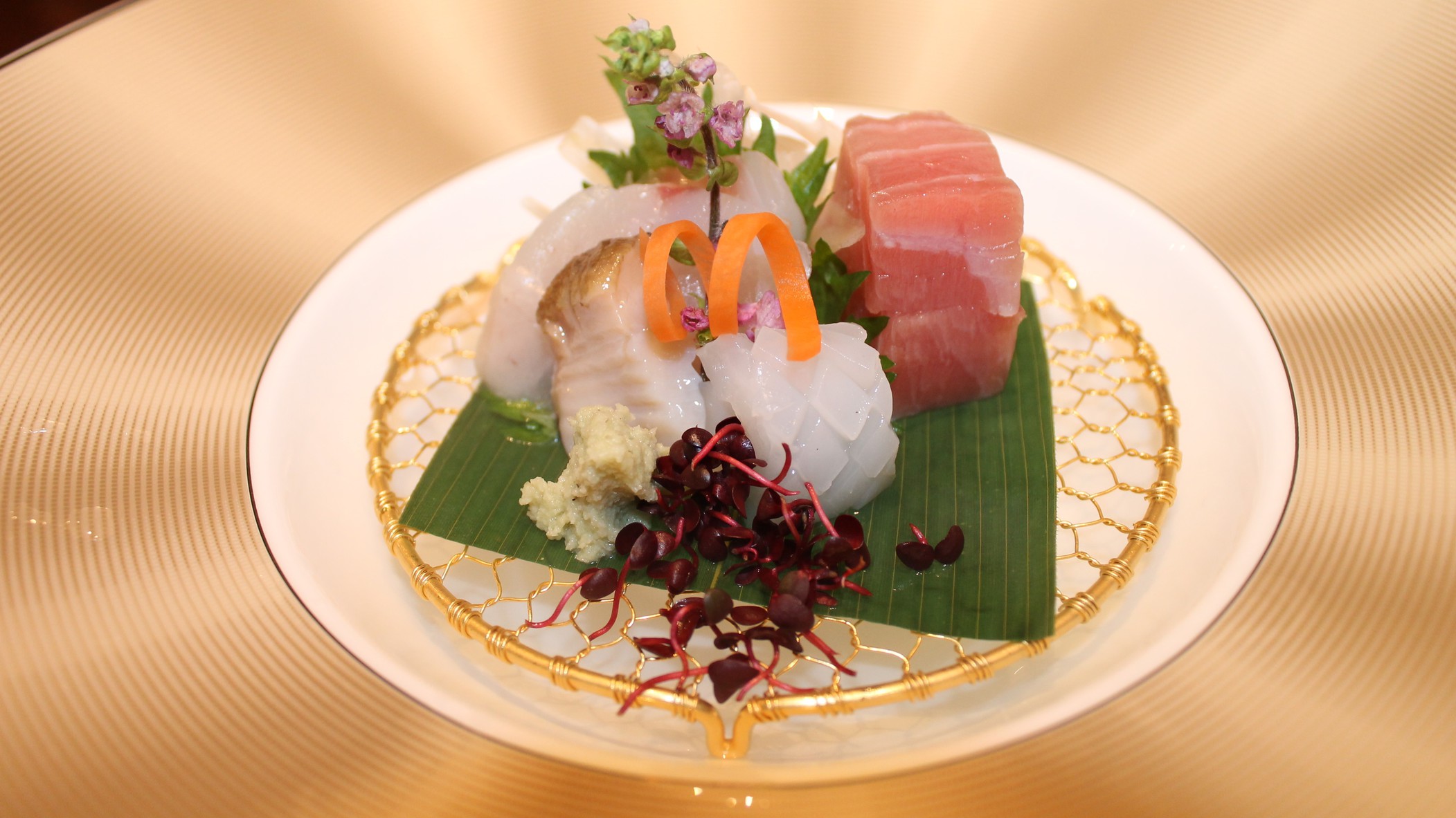 【1泊夕食付】翌朝はゆっくりお目覚め〜旬を味わう自慢のディナーはお部屋にて〜