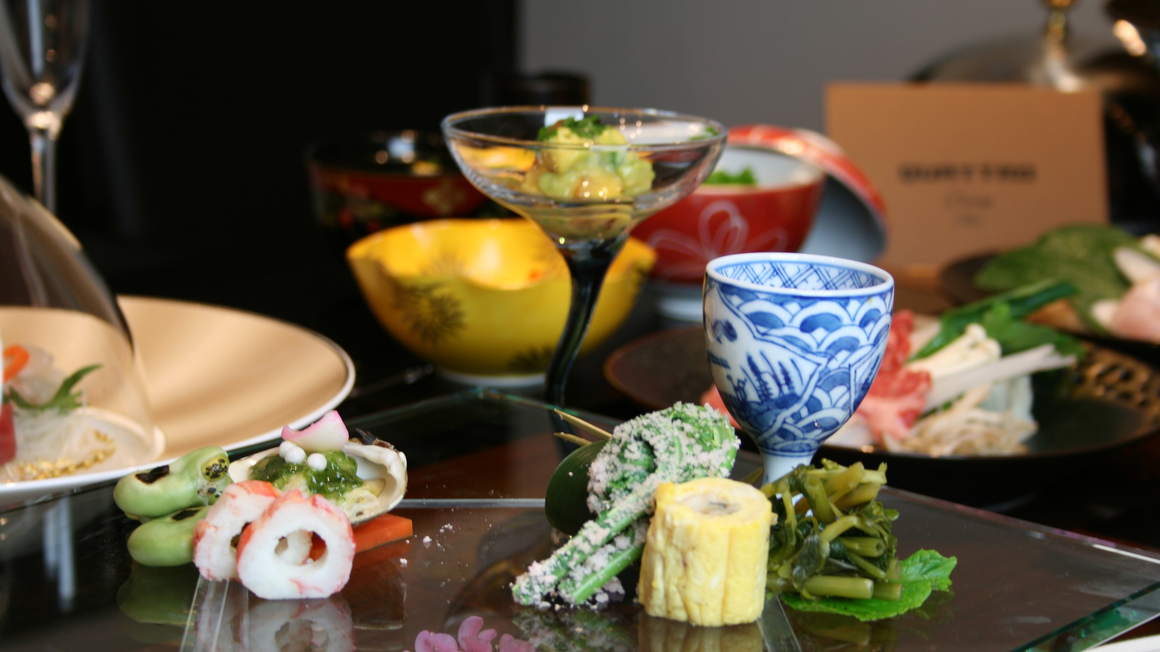 【QUATTRO Premium Dinner】ワンランク上のご夕食をお部屋で堪能〜【1泊2食】