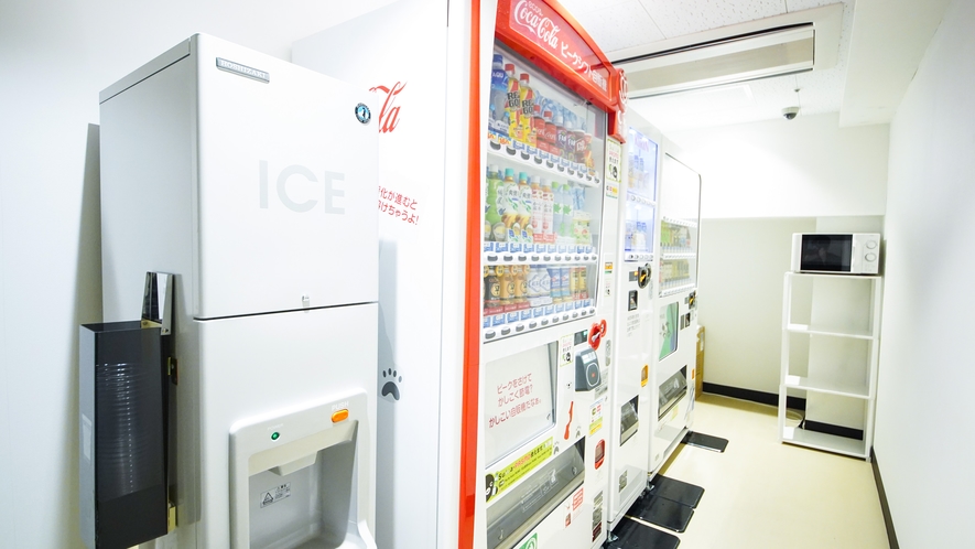 7F 製氷機・自動販売機・電子レンジ