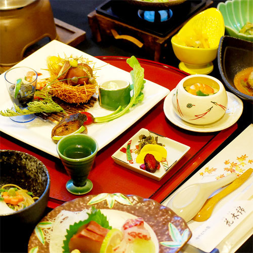 湯平温泉 ゆけむりの宿 花木綿 リピートno1 女将イチオシ 朝夕個室食 本館 花御膳 楽天トラベル