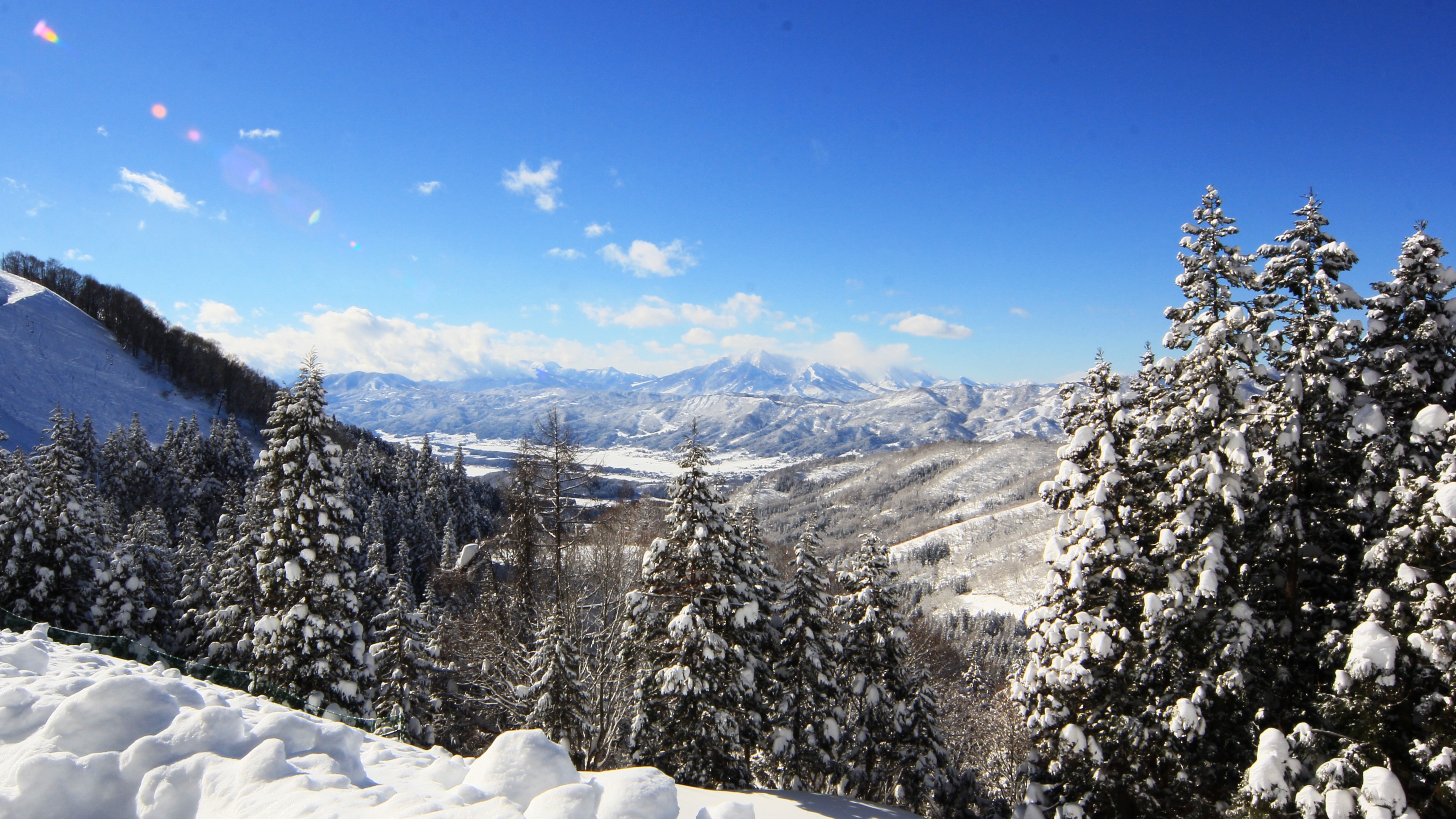 周辺_林間コースからの北信五岳を一望する冬景色