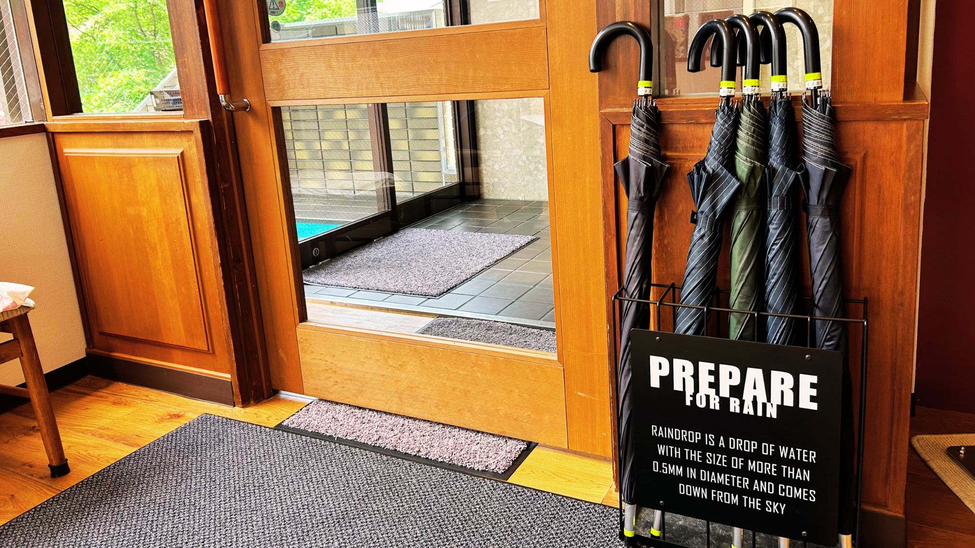 雨の日のお出かけに、傘をご用意しております。大き目サイズ♪