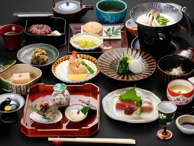 【夕食付プラン】朝は自由に時間を使いたい方へ／夕食は個室で京風茶懐石＜モーニングドリンク付＞