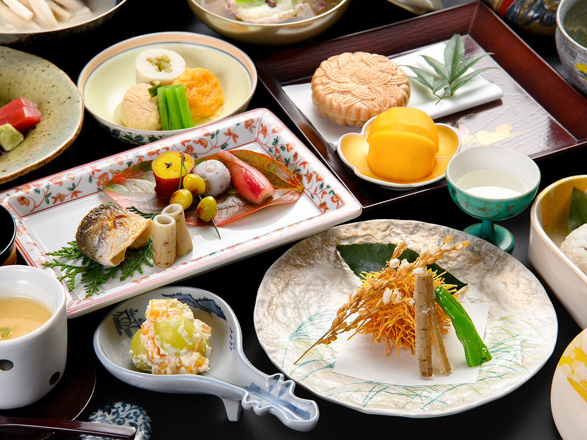 *【夕食】スタンダード［秋］／実りの季節を味わう彩り豊かな献立をお楽しみください。