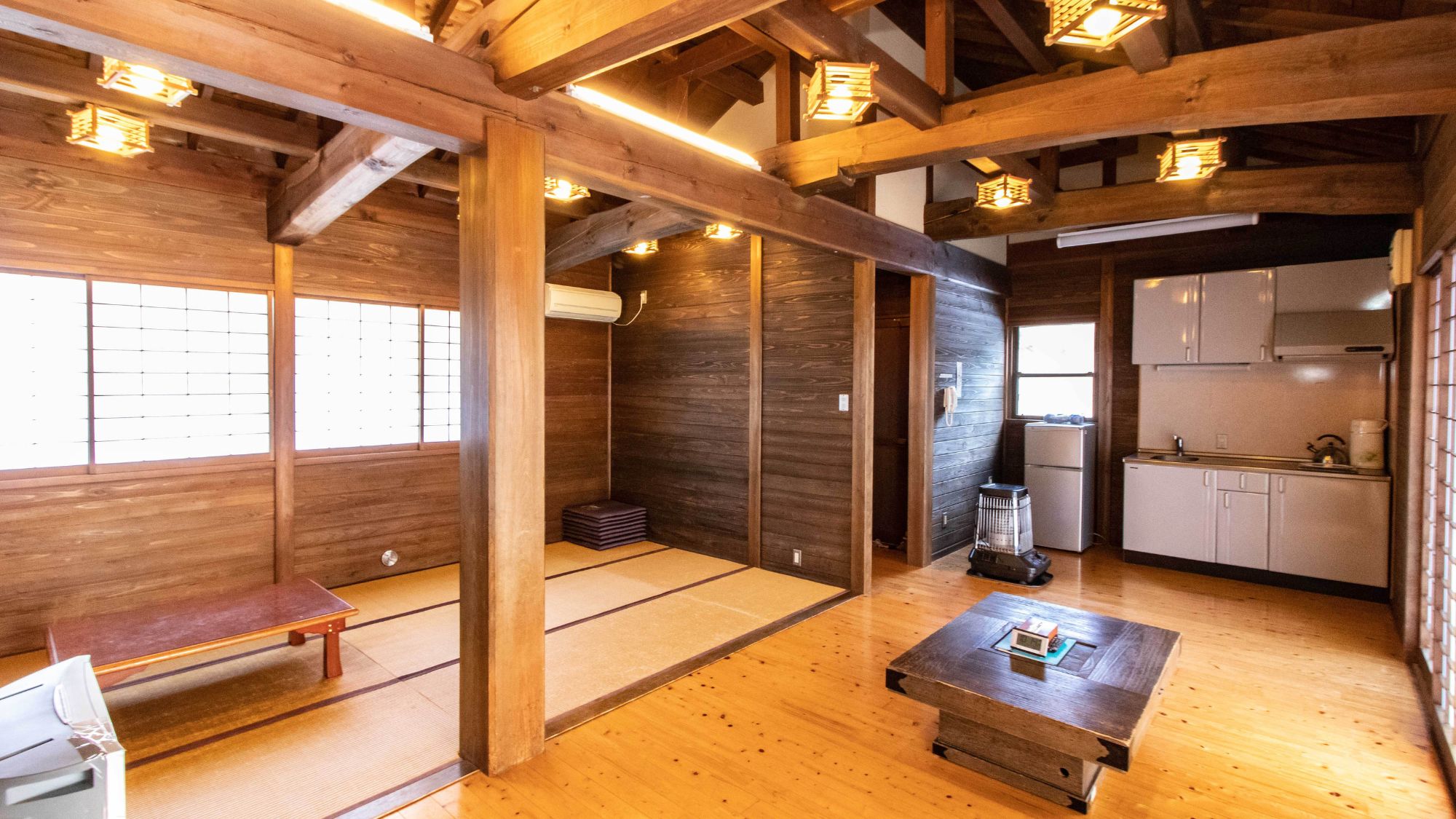 [Bタイプ]和室10.5畳1間+居間（和室と居間、仕切りなし）間取り例