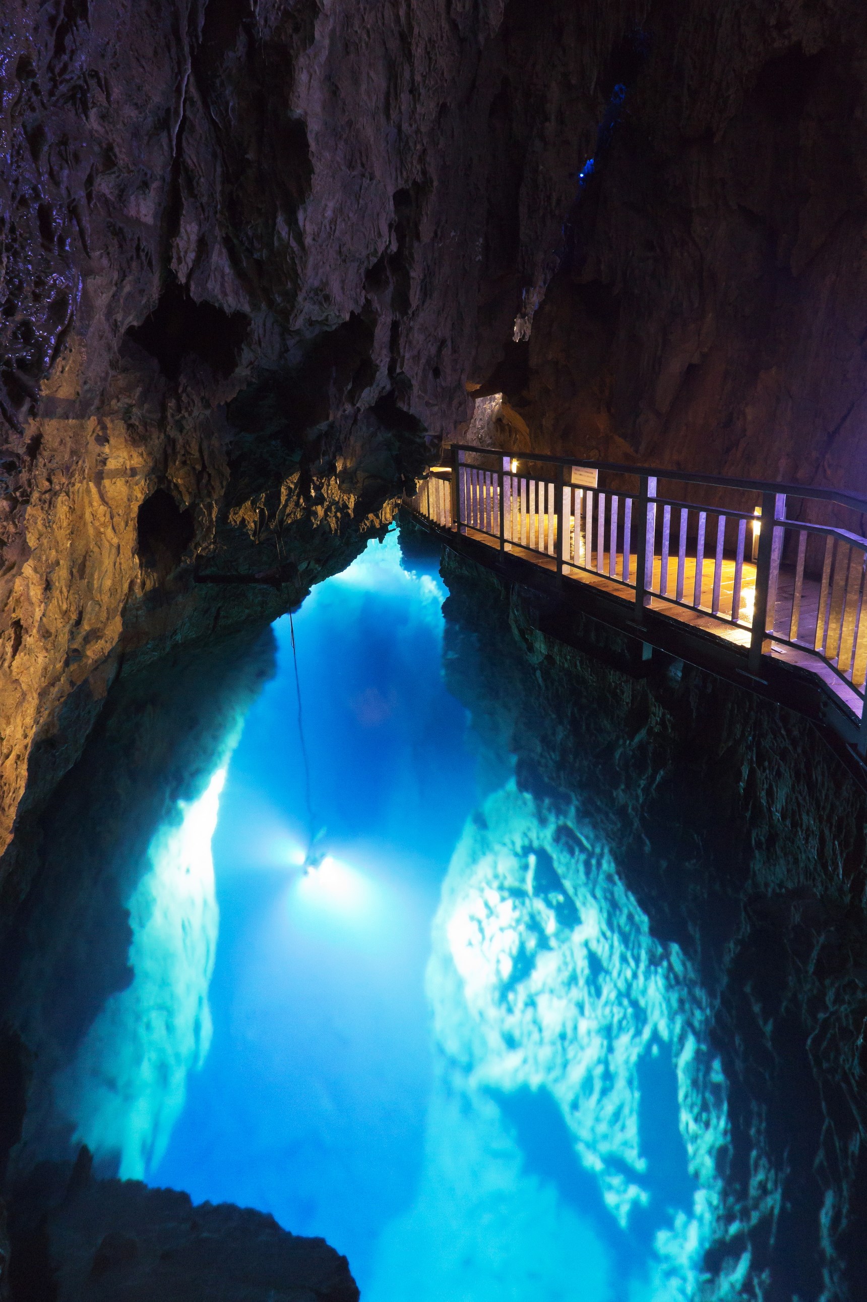 日本三大鍾乳洞のひとつ「龍泉洞」