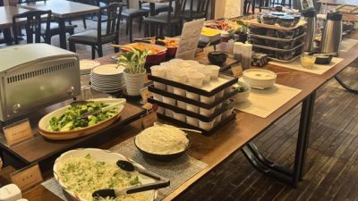 朝食会場