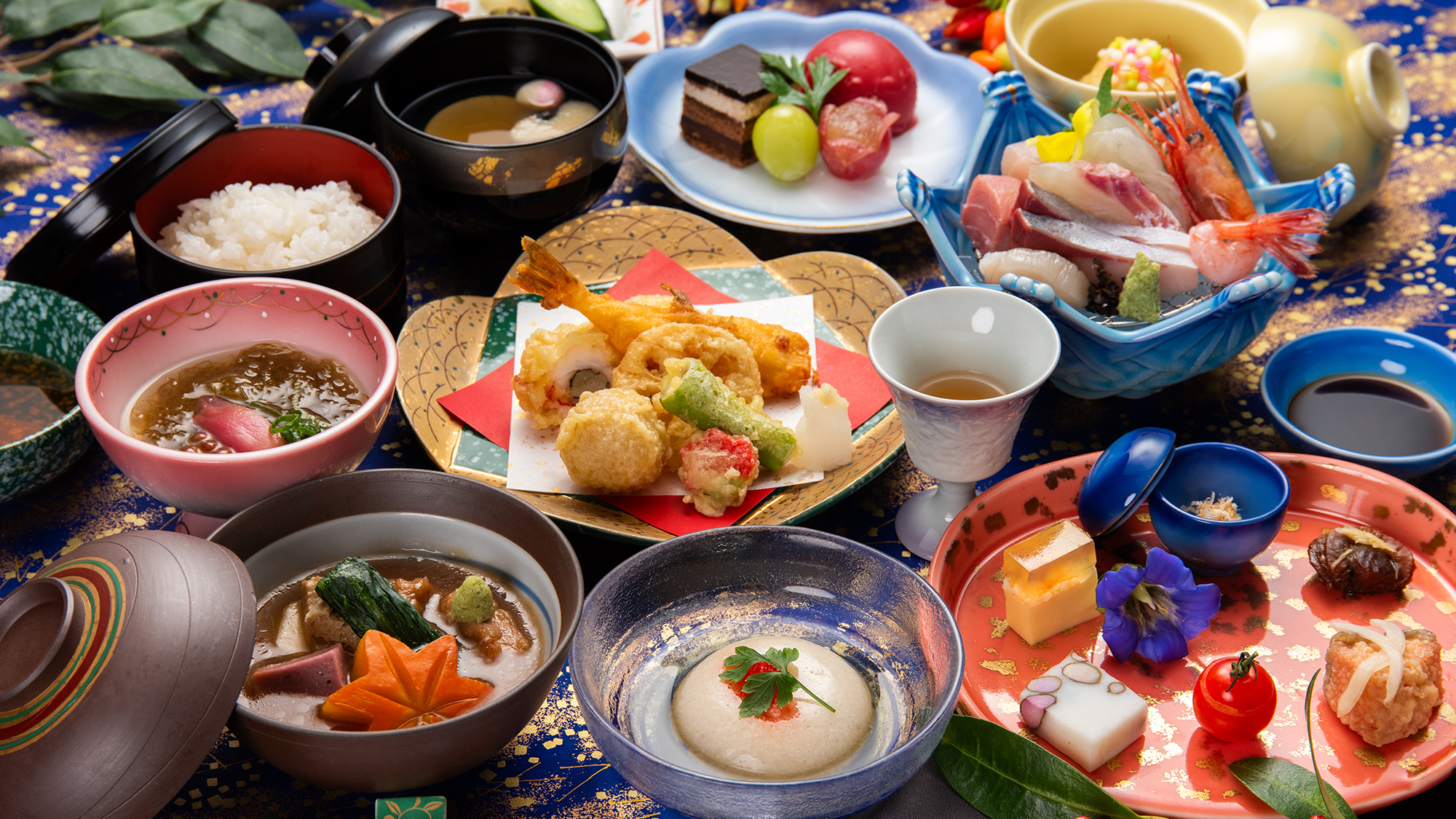 *【夕食（加賀会席）】彩り鮮やかで風味豊かな加賀料理を、心ゆくまでご堪能ください