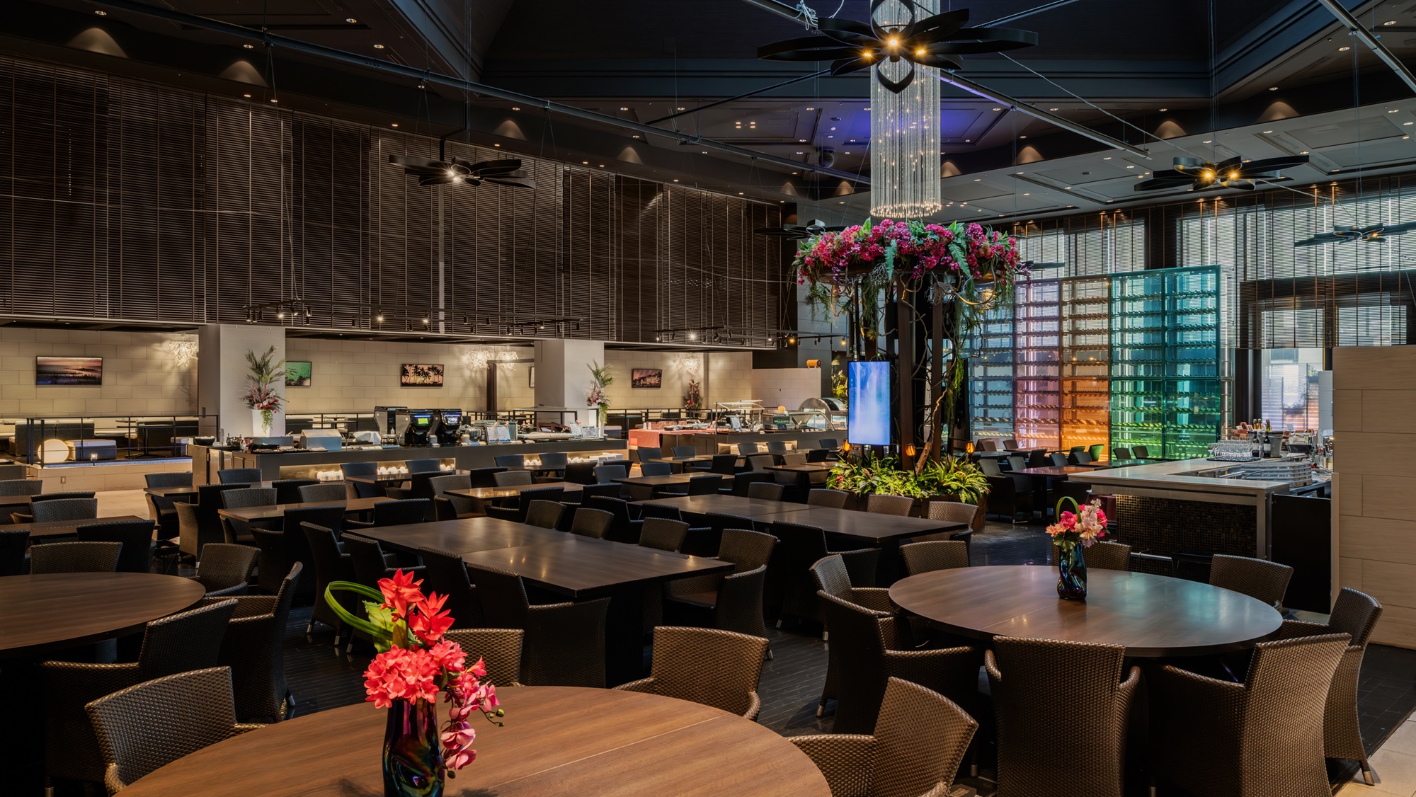 LUXE DINING HAPUNA（メインタワー1Ｆ）