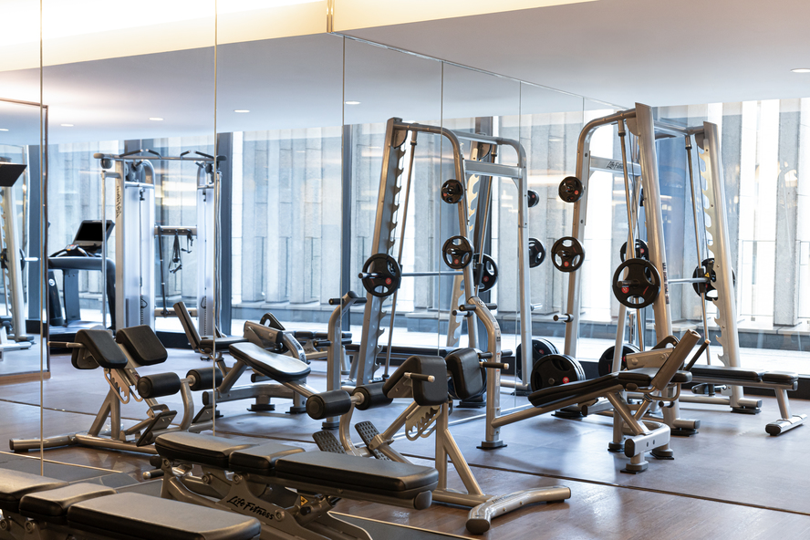 4階　フィットネスジム