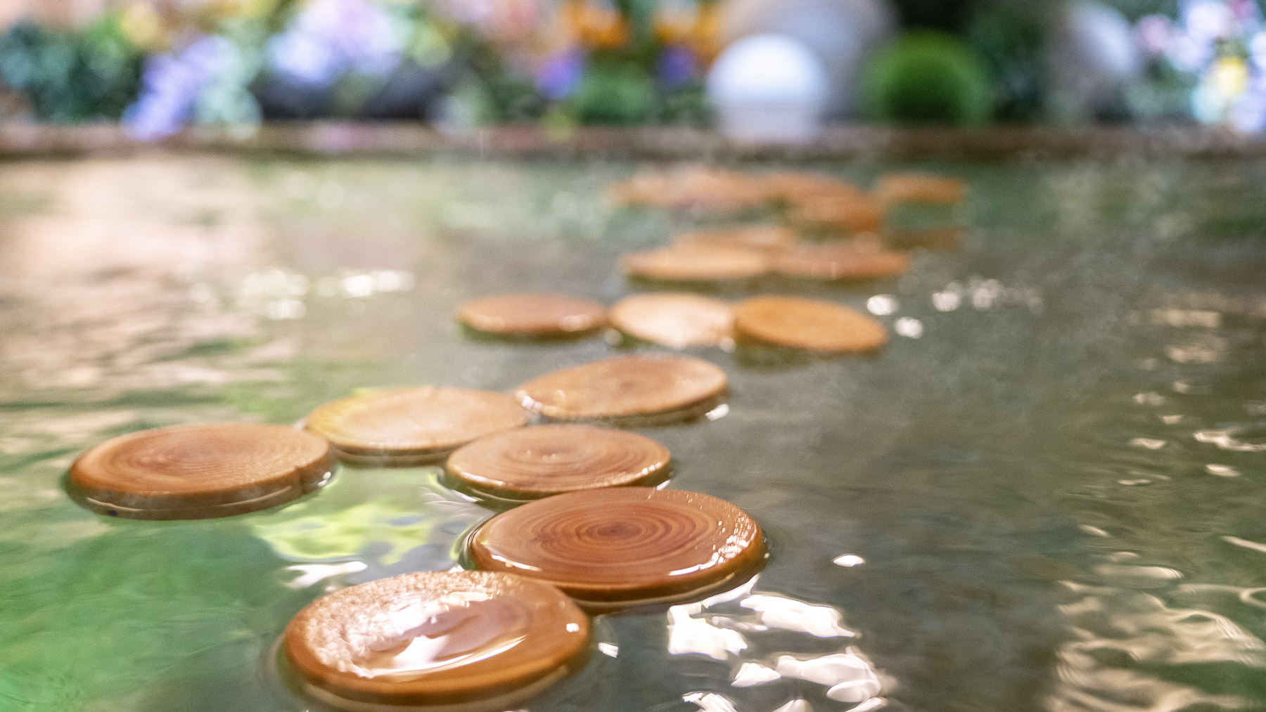 日々の疲れや肩こり、冷えが気になる方に。体を芯から温め、筋肉を優しくほぐす炭酸泉