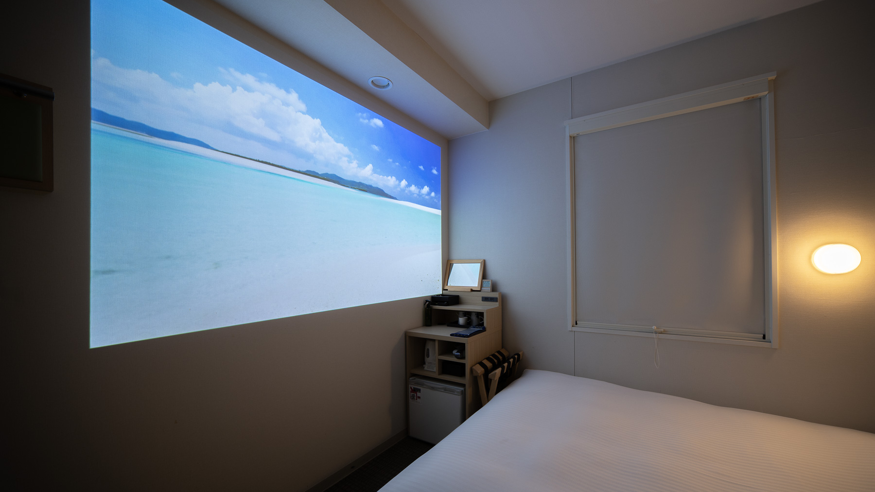 客室でプロジェクターが観れるお部屋です