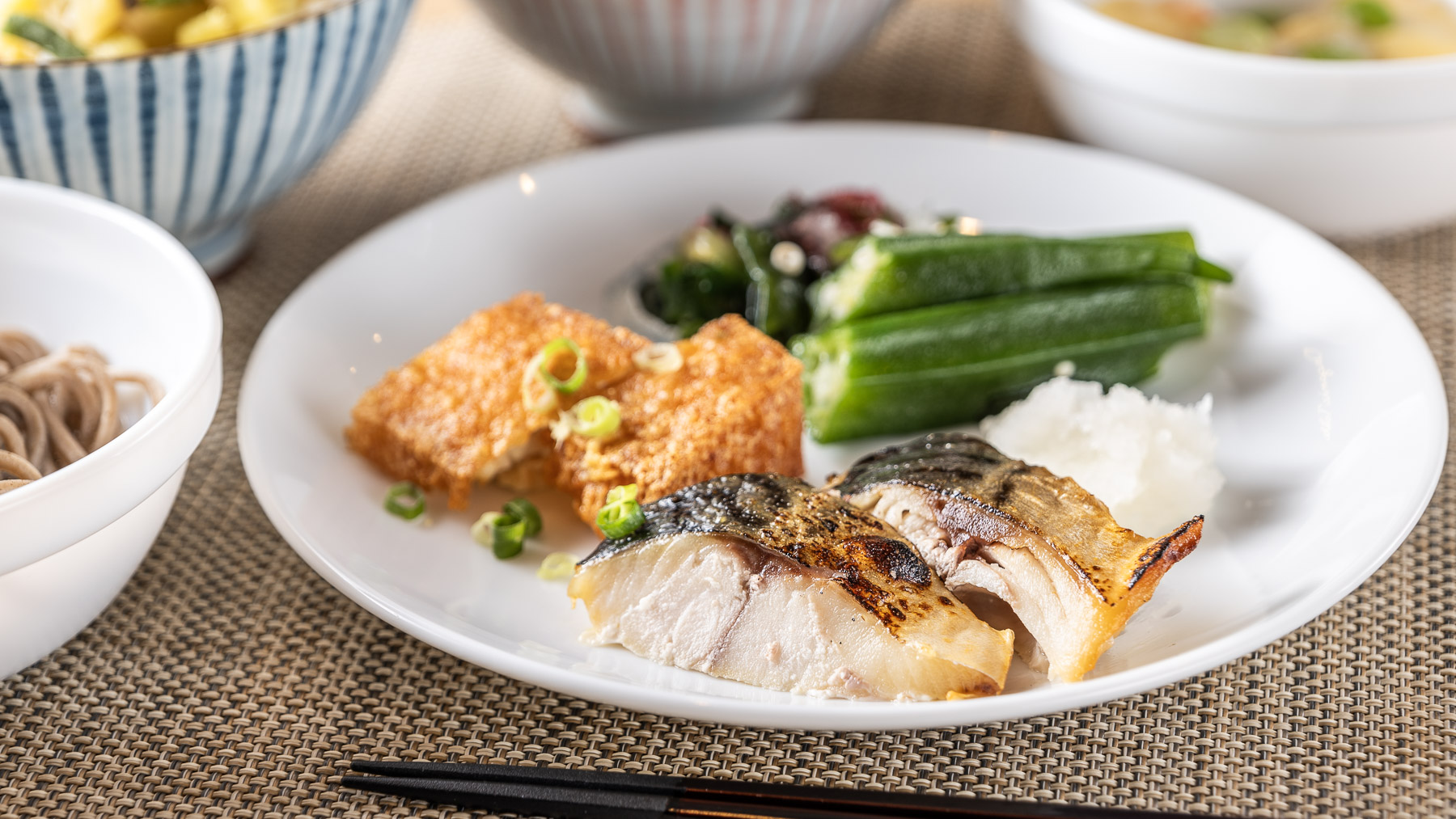 盛りだくさんのおかずで大満足