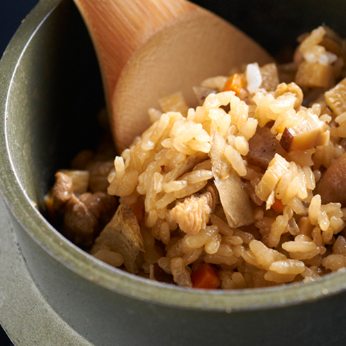 地鶏の釜飯