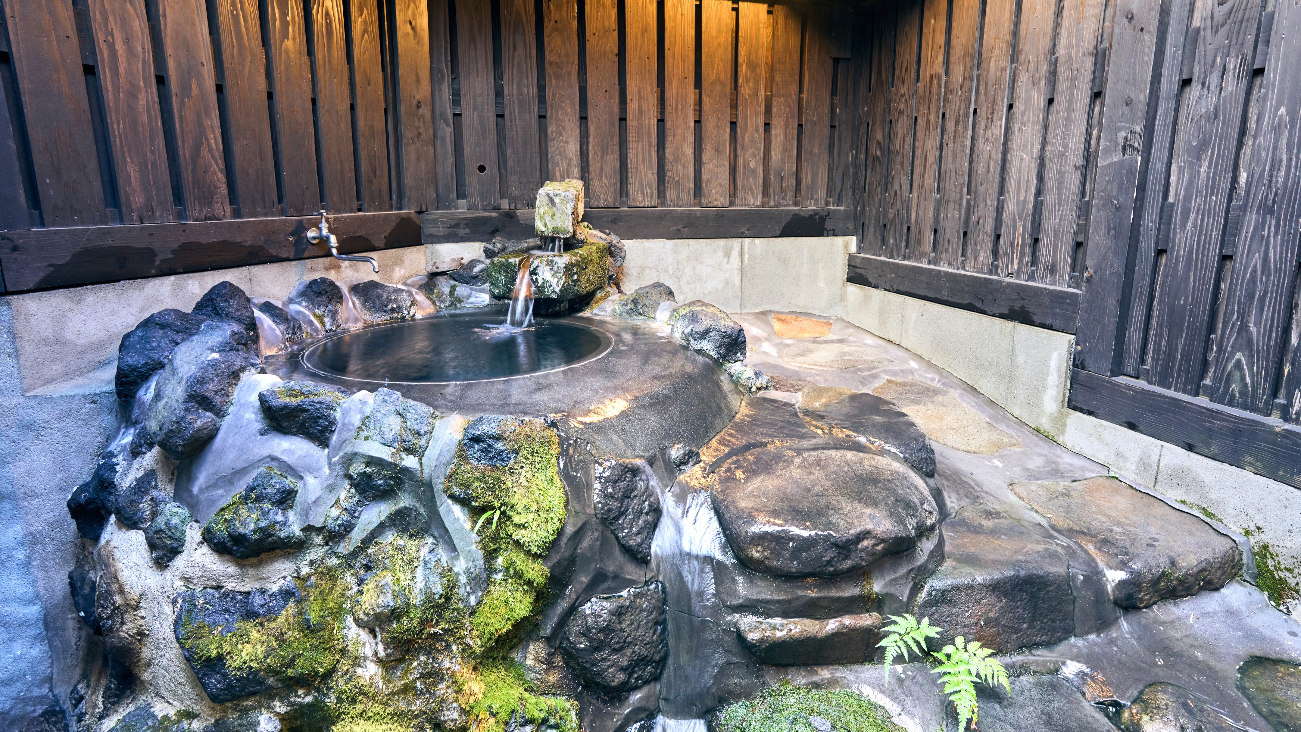 【りんどう】-五右衛門風呂-