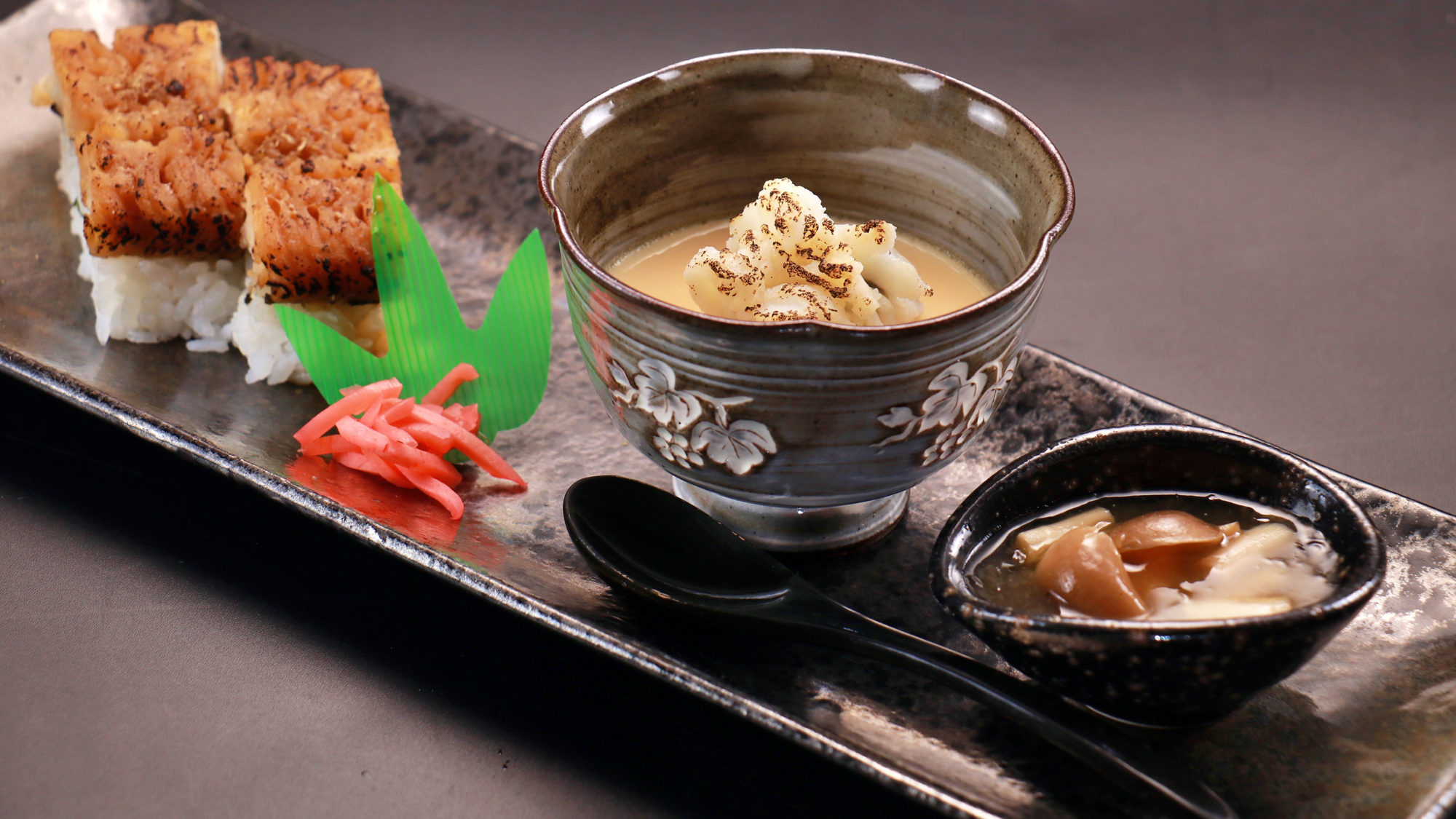 【鱧会席】鱧寿司と鱧の餡かけ茶碗蒸し