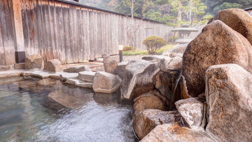 *【ふれあいプラザ露天風呂】景色を眺めながら良湯をお楽しみください。