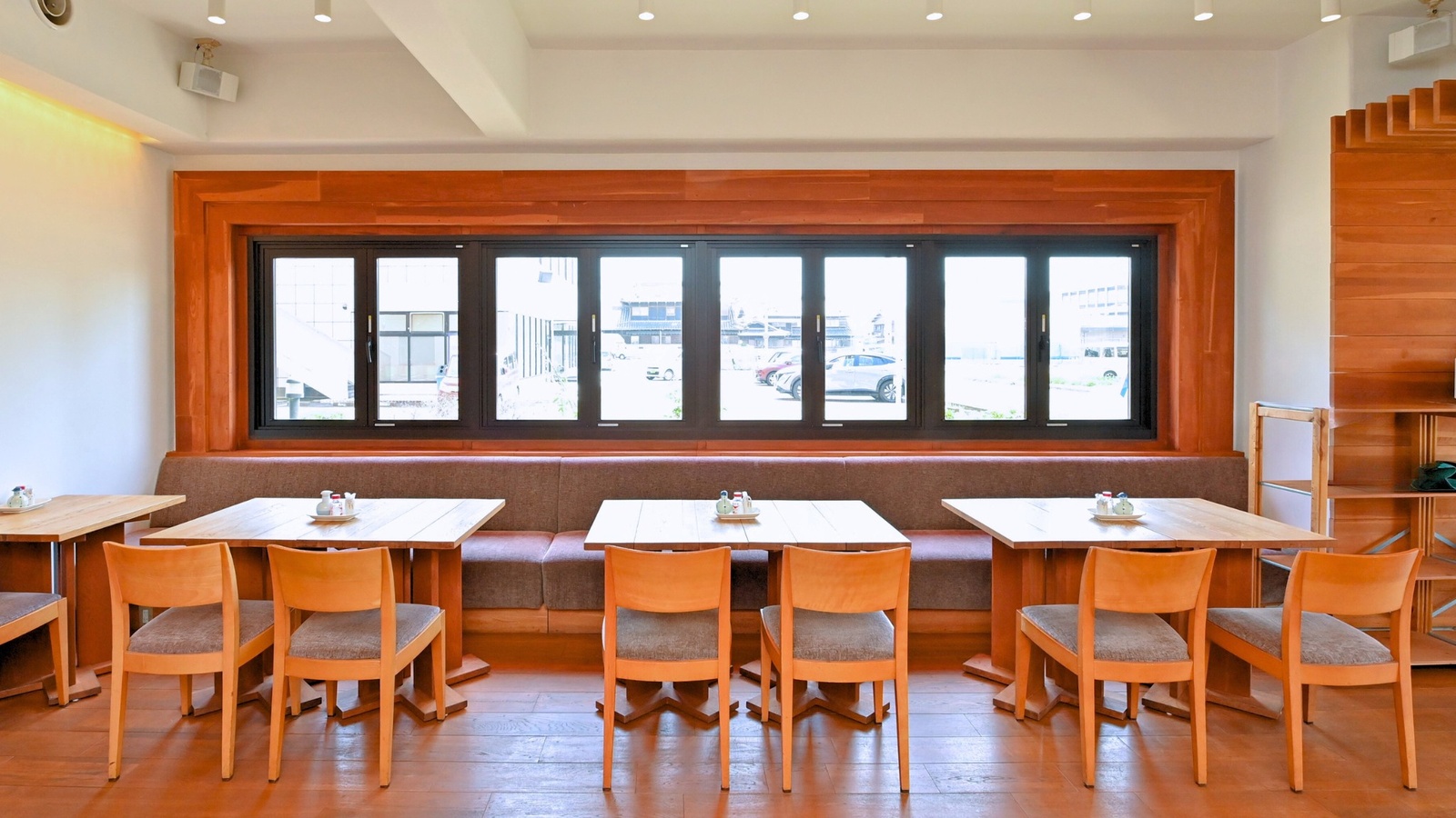 レストラン『オルト』内装