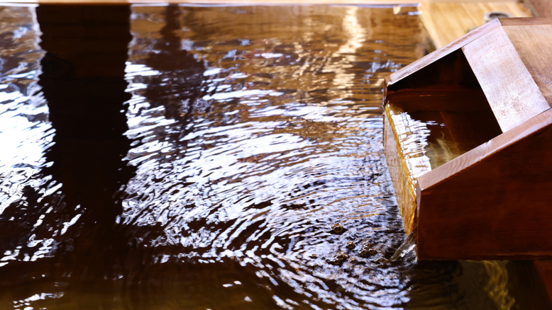 【夕食付】「甲州牛の溶岩焼き」と地元の食材を使った夕食を堪能！朝は自由に絶景を満喫