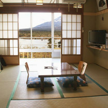 Japanese-style room
