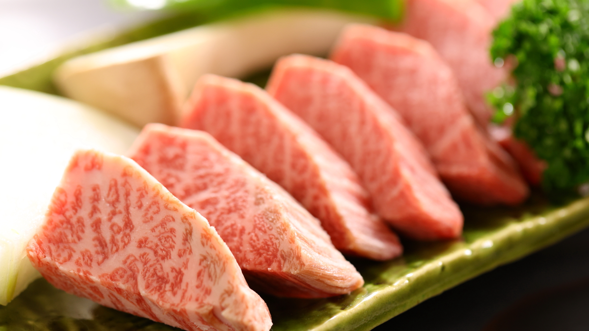 【夕食】口の中でとろける上質な味わいが魅力の甲州牛。