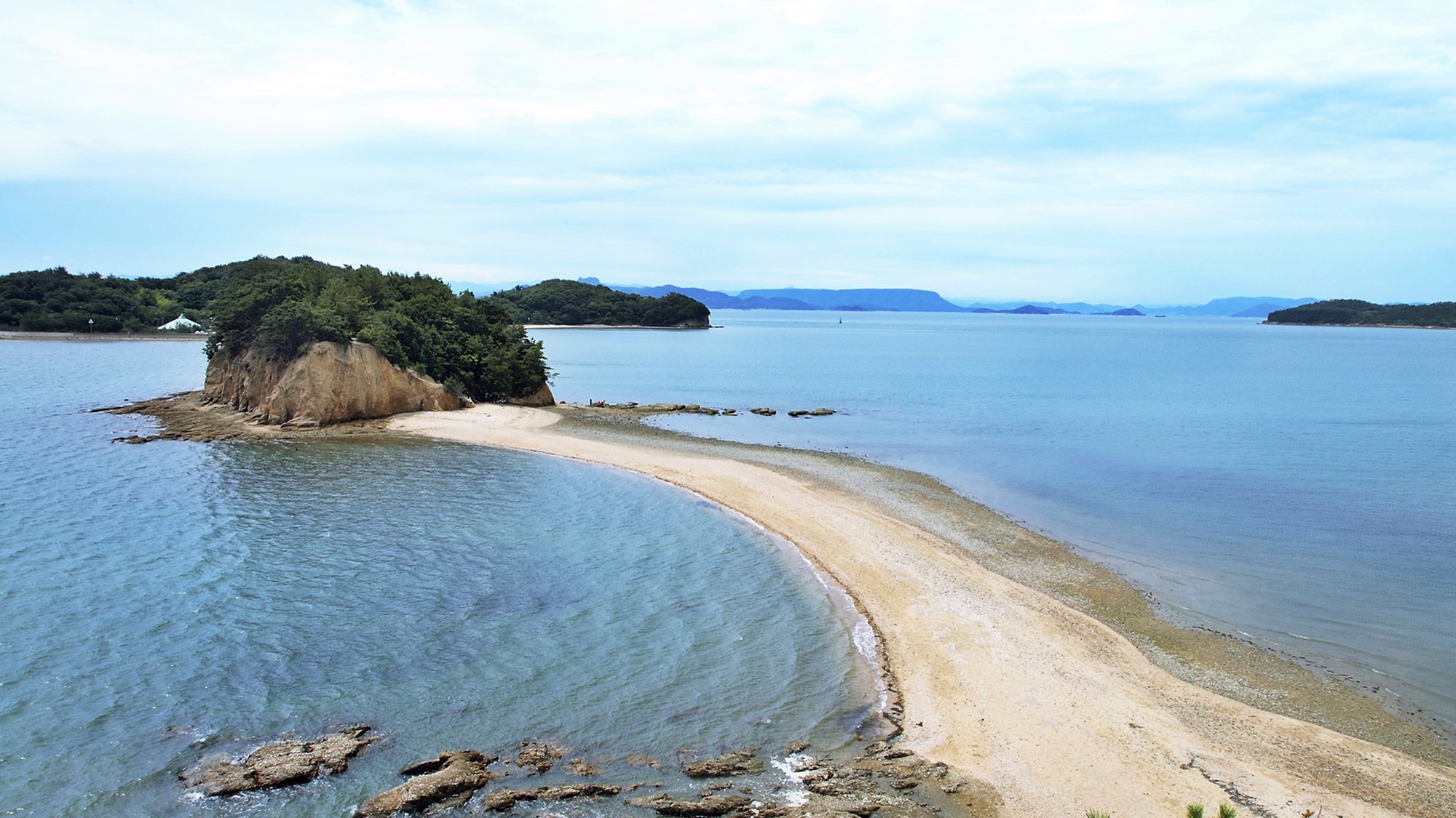 *【周辺観光】エンジェルロード　-　提供：（公社）香川県観光協会