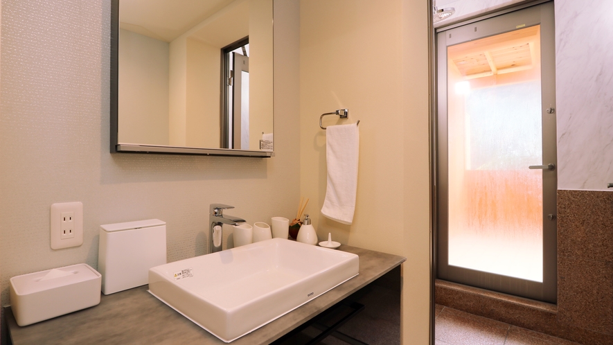 ◆≪総ひのき露天風呂付客室≫プライベートな空間を演出する洗面