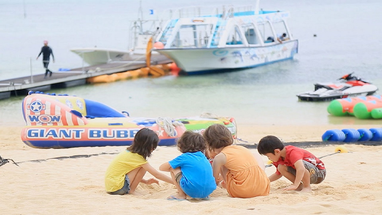 【ファミリープラン】小学生は大人の半額！　青い海、眩しい日差し、夏の沖縄で思い出作り！＜食事なし＞