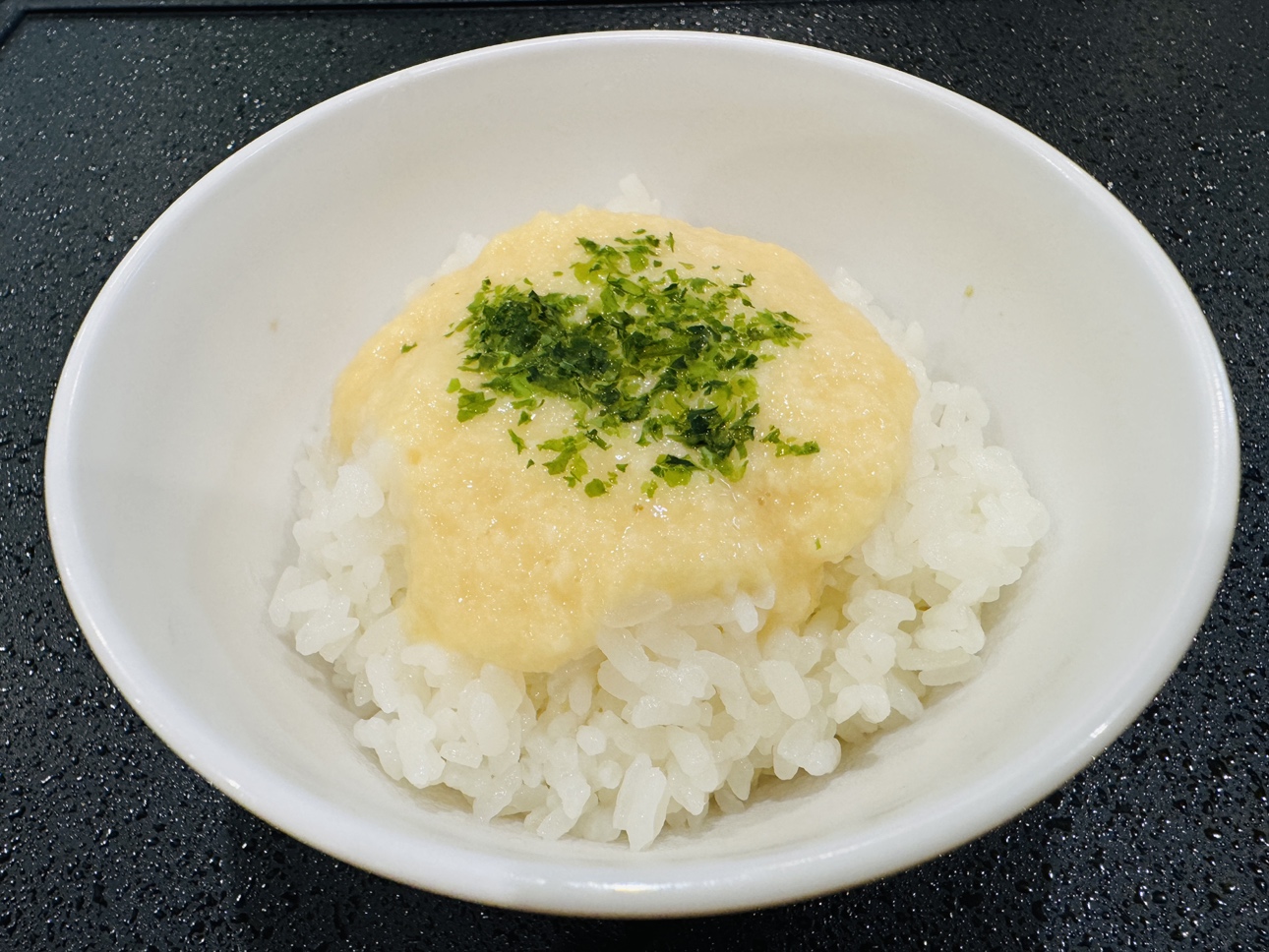 ご当地逸品【かけとろ丼】