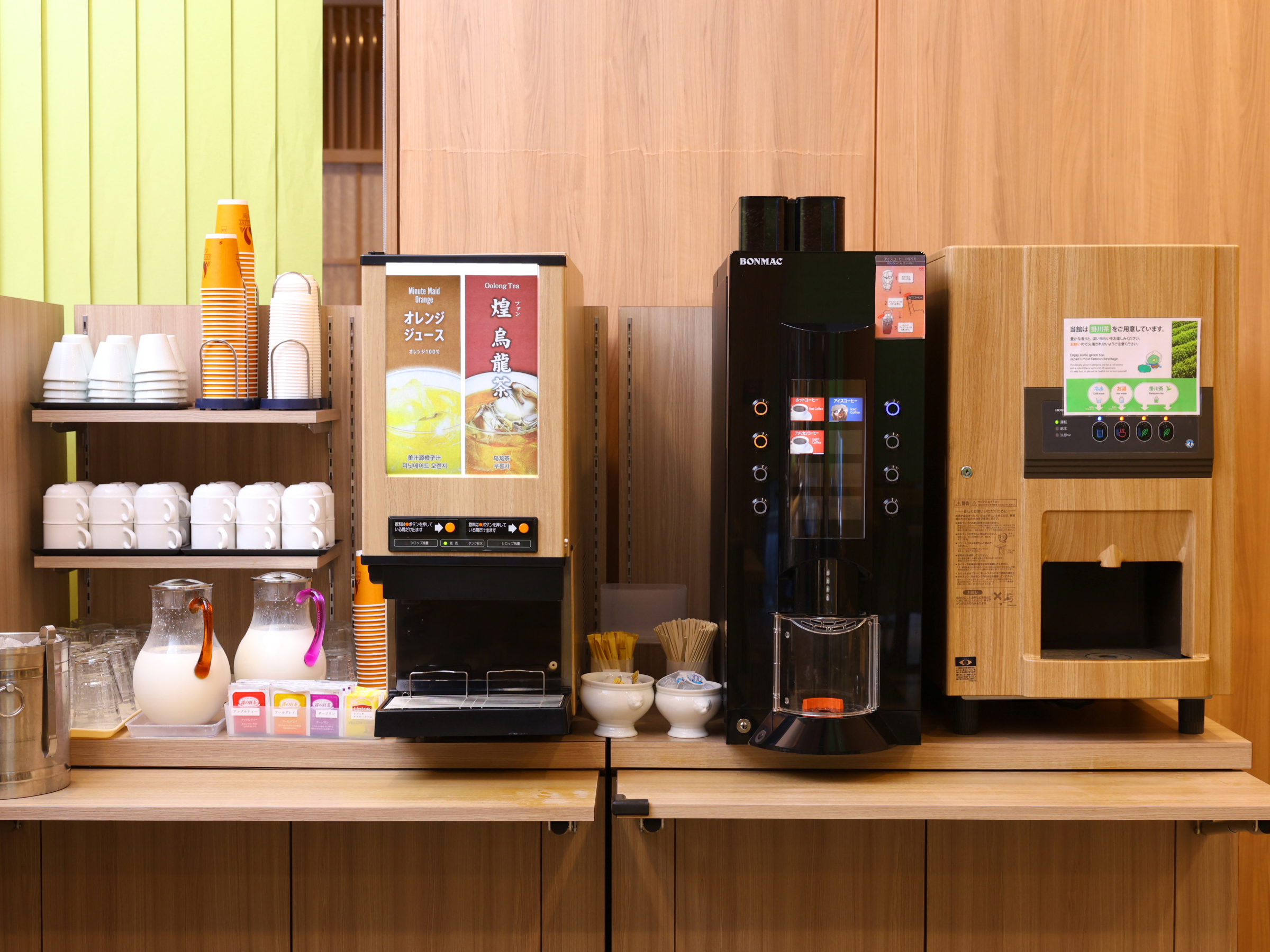 ドリンクコーナー