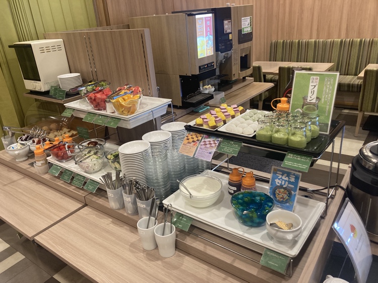 野菜・スイーツ提供コーナー