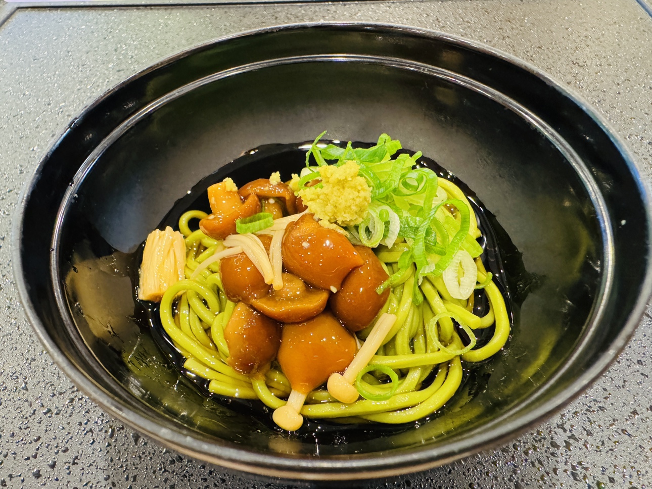 ご当地逸品【茶そば】