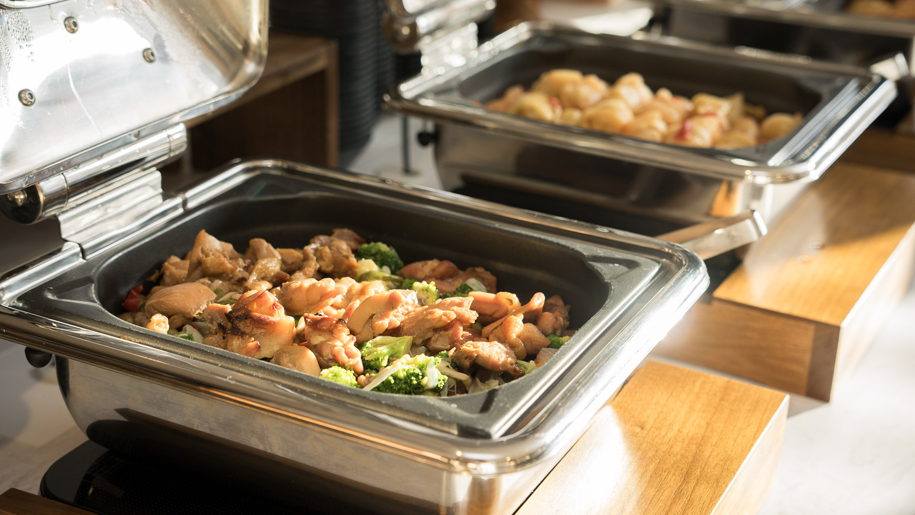 温かいお料理を提供いたします