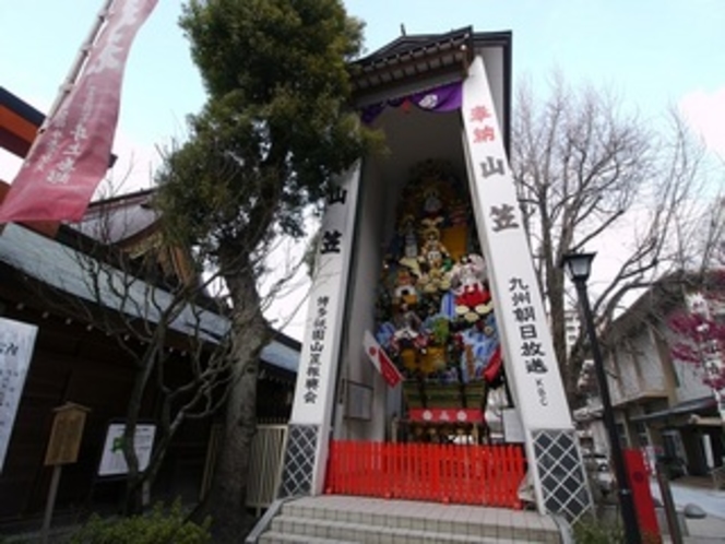 博多祇園山笠　の飾り山笠　徒歩１分のところでご覧になれます