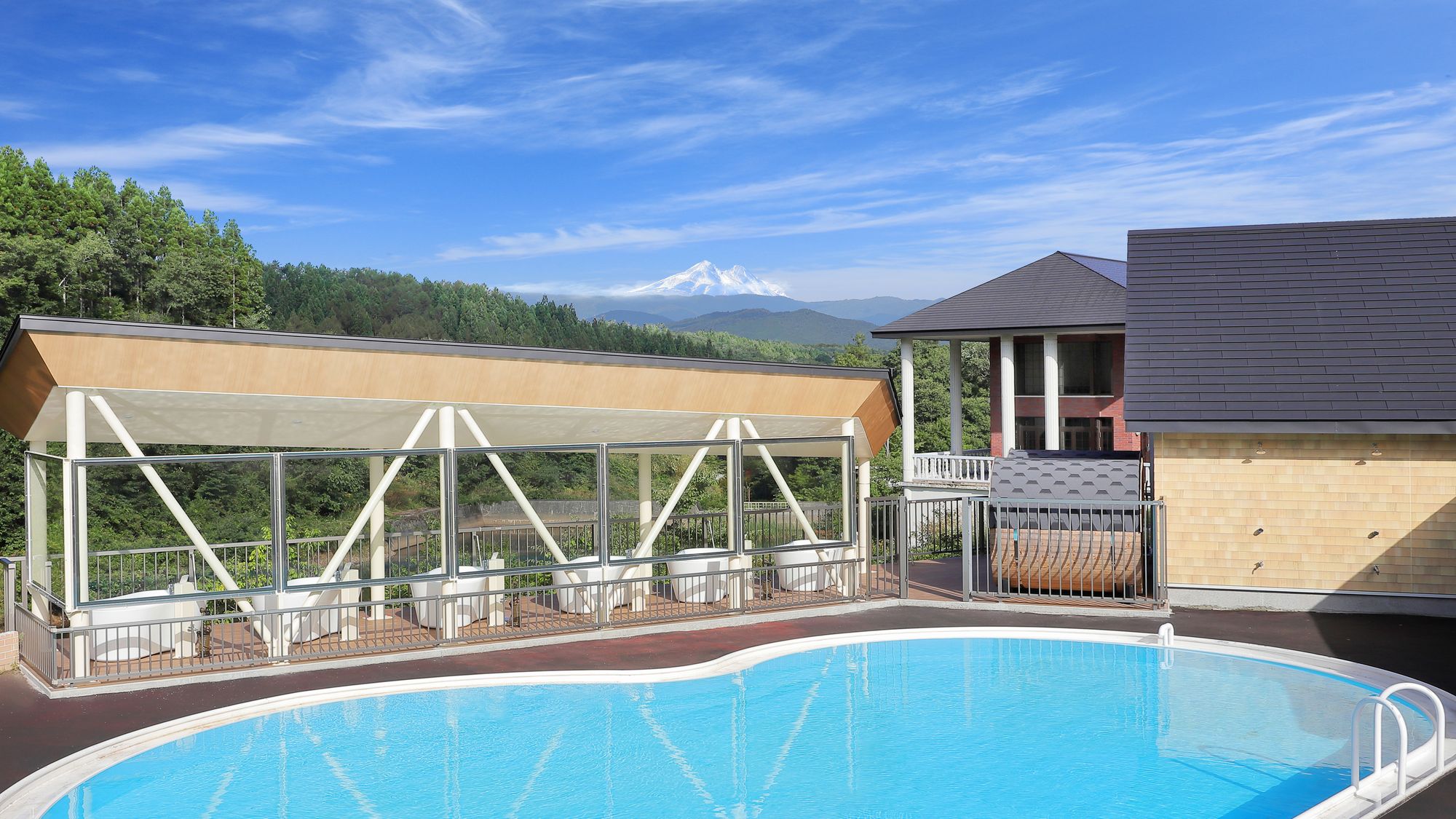 ≪白山ビューサウナ≫OPEN※プールは温水ではありません。ご利用の際の体調管理は自己責任でお願い致します