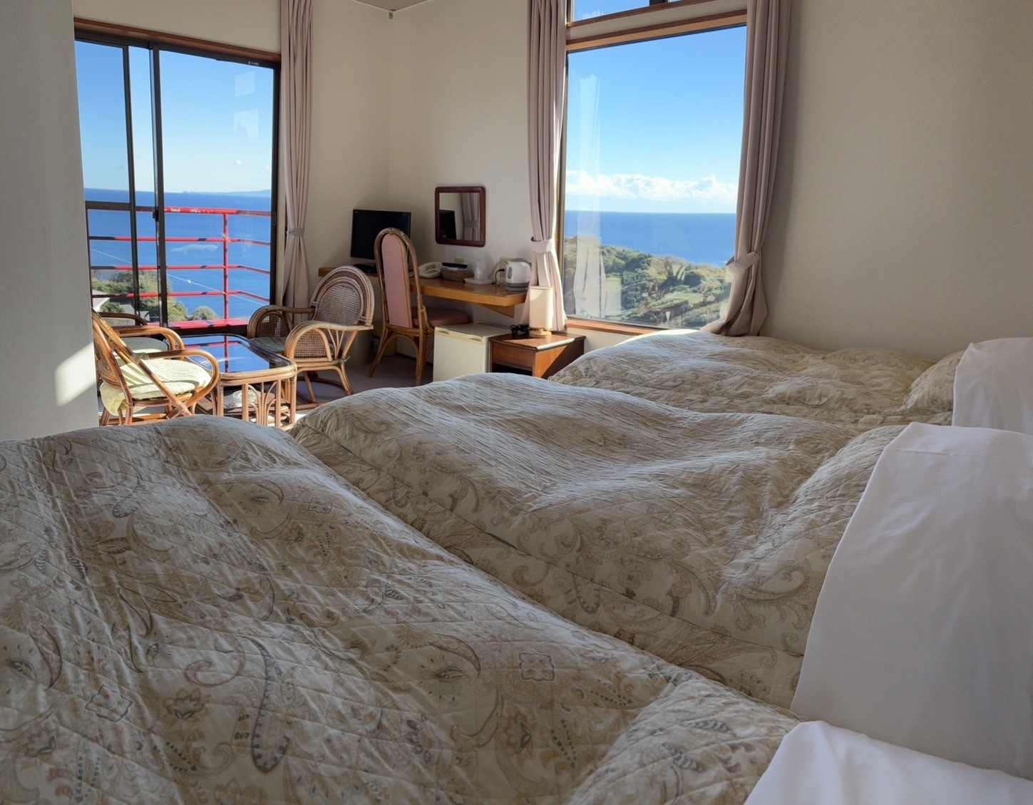 眺望最高の角部屋！海一望のTW〜３BEDルーム（３階）