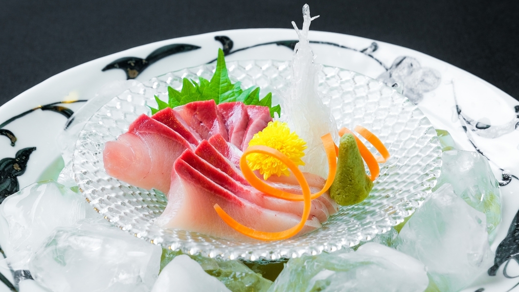 【冬限定】身の締まりと脂のりは抜群！荒波のなかで育ったその身は最高の肉質♪＜日替わり3品+鰤しゃぶ＞
