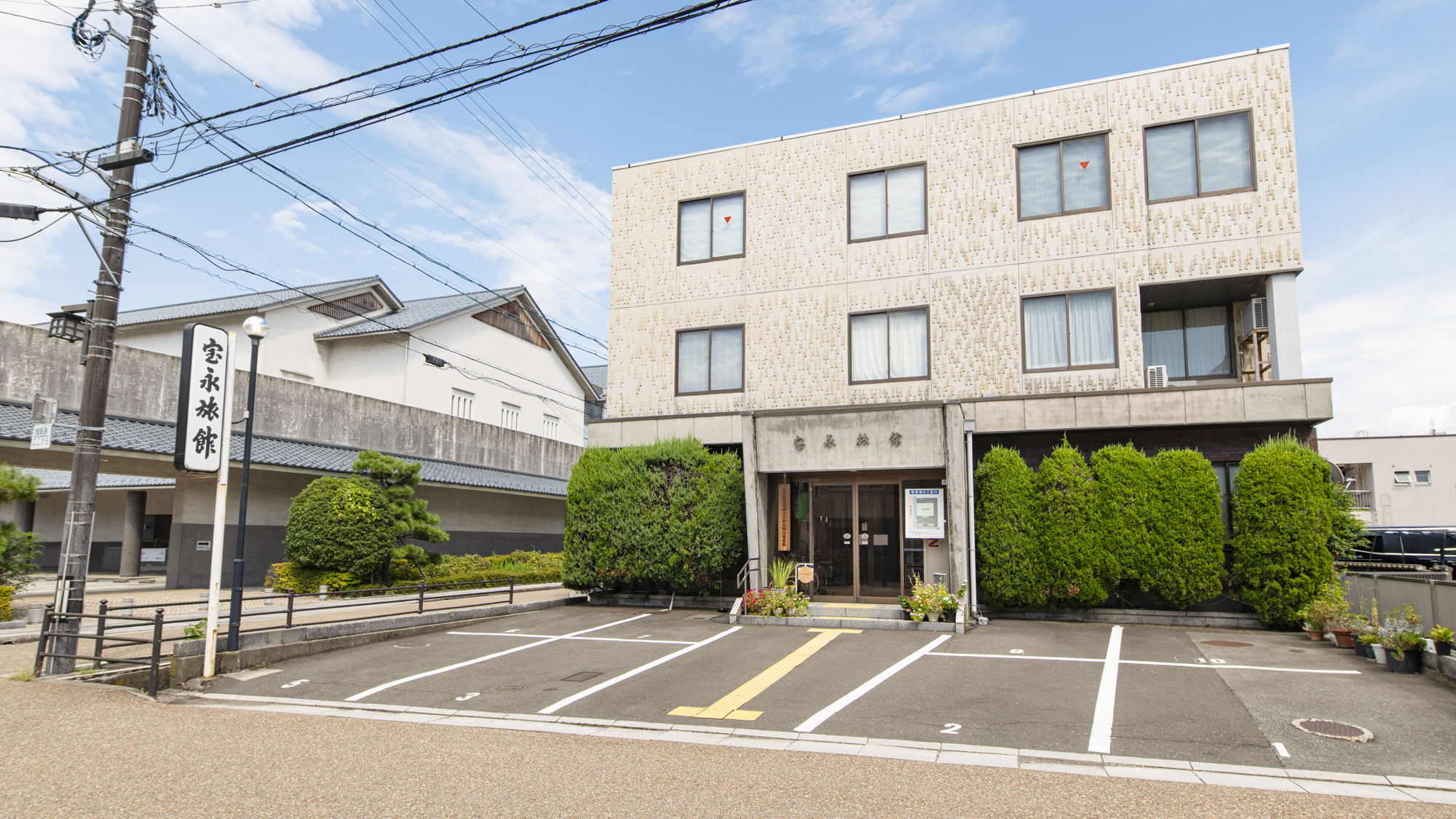 *【外観】～福井駅から徒歩10分～温かいおもてなしと本格福井の味が自慢の宿