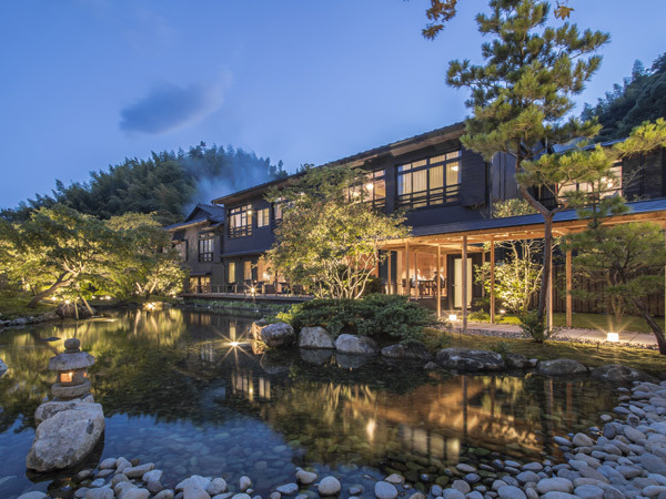 Gyokuhokan at dusk