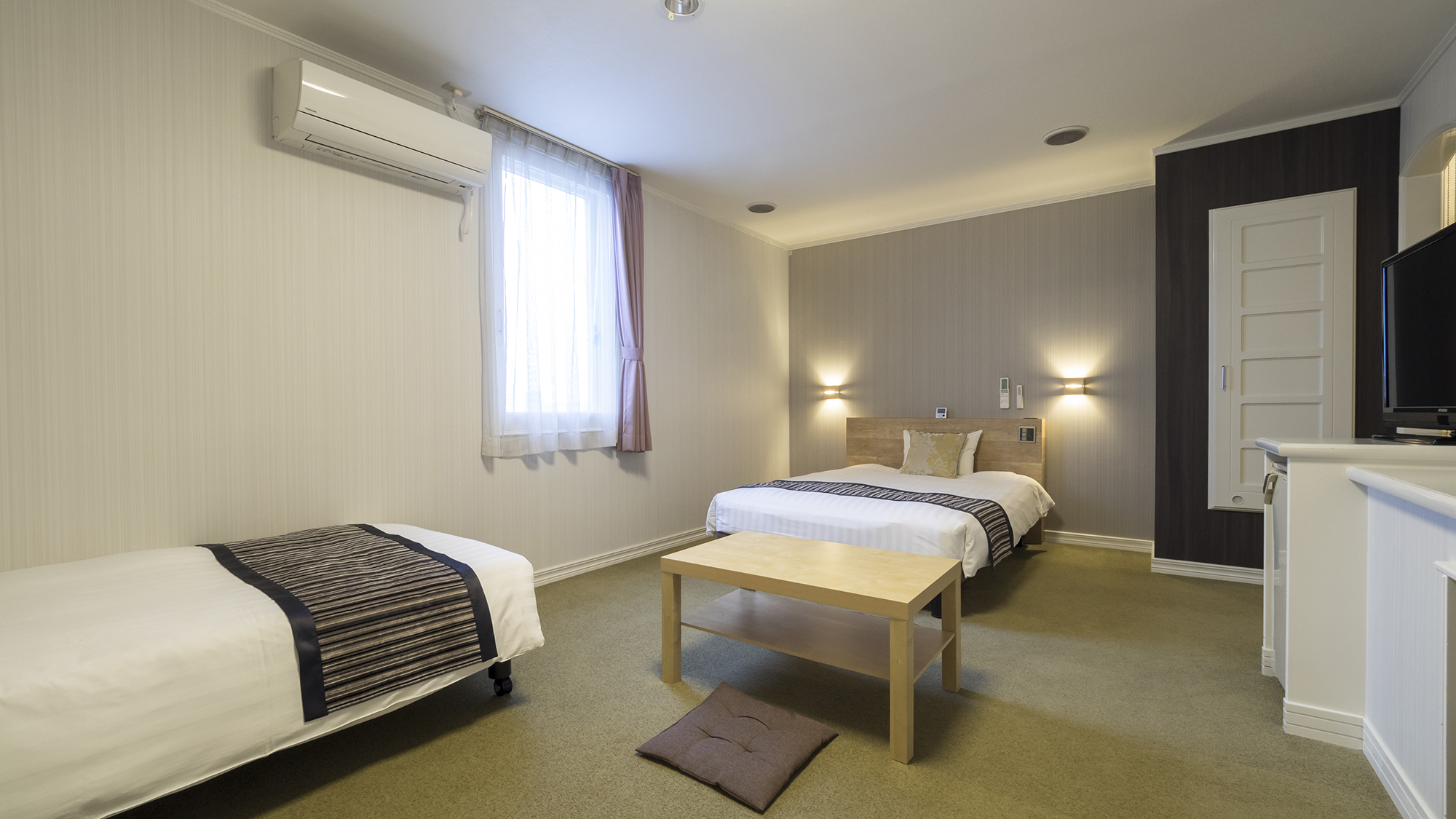 【エコノミーツインルーム】25平米/ベッド幅140cm&times;1・100cm&times;1　一例