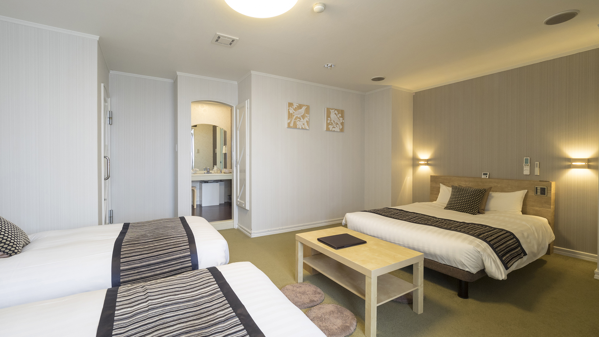 【グループルーム】30平米/ベッド幅140cm&times;1・110cm&times;1・100cm&times;1　一例