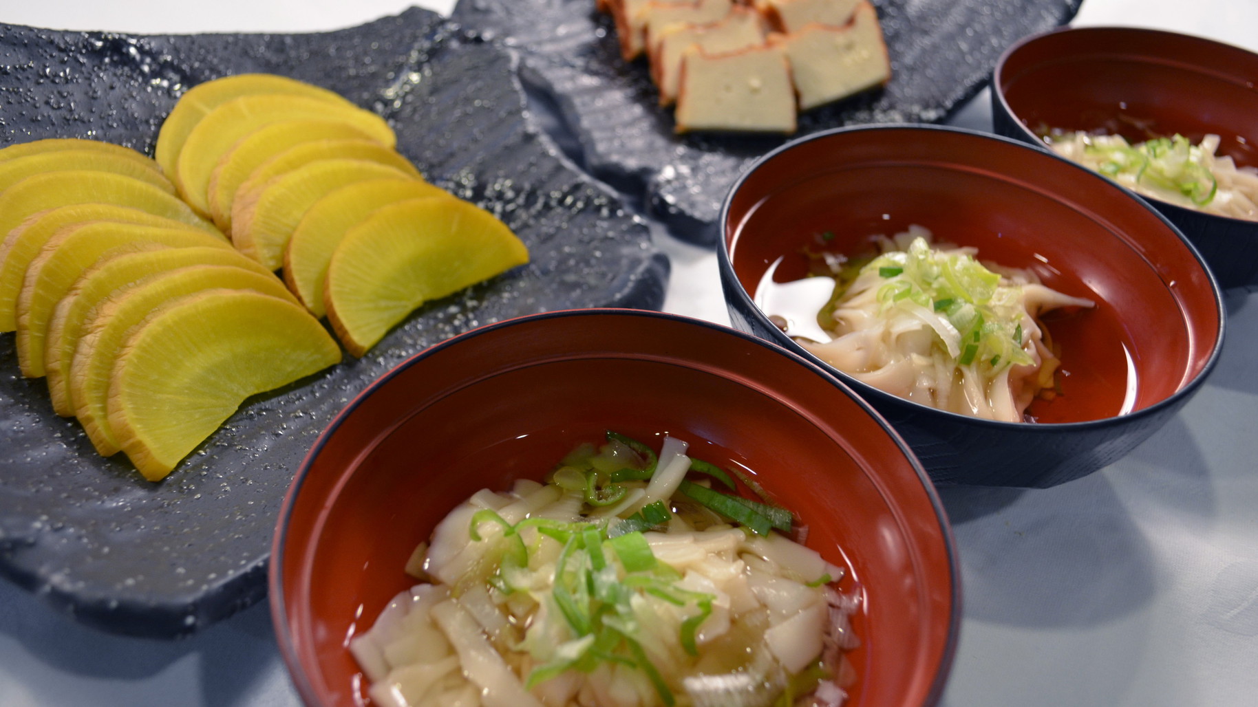 朝食ビュッフェ　郷土料理一例
