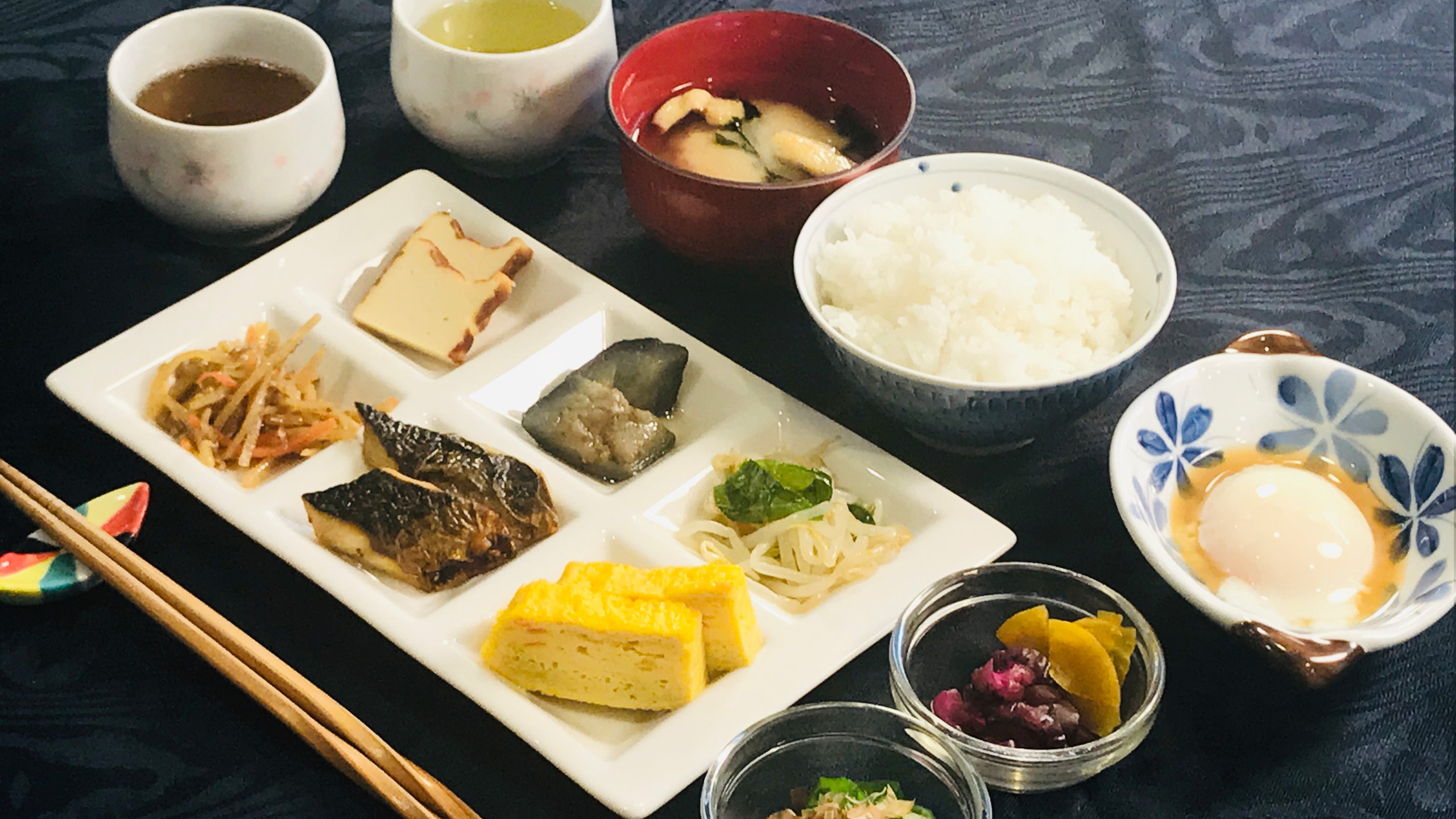 朝食ビュッフェ　盛り付け例