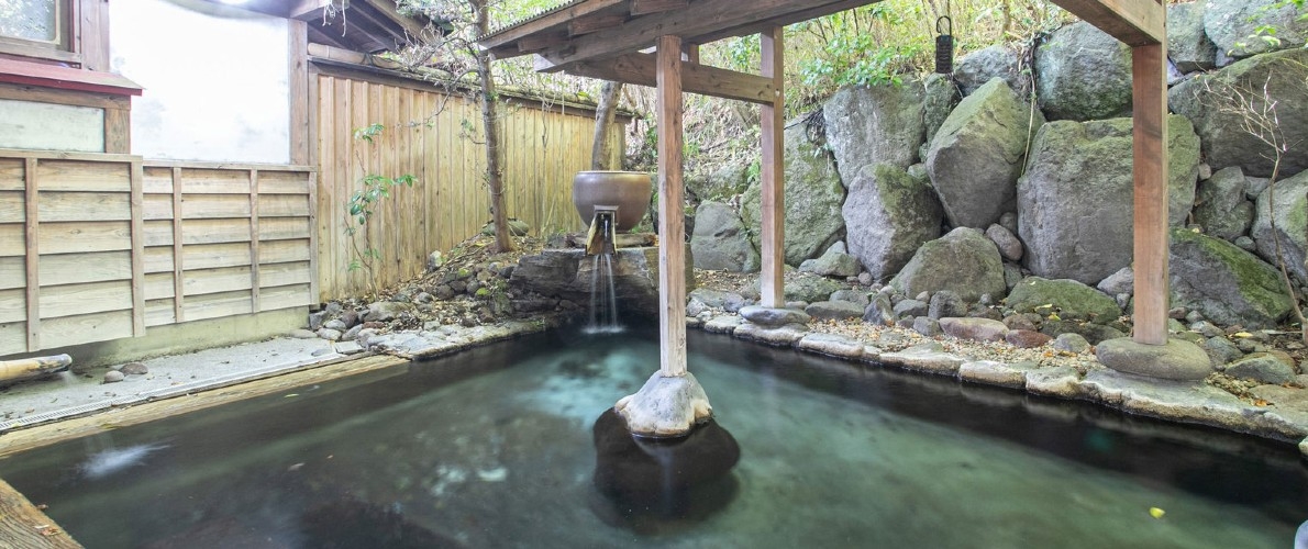 夕食はホテルで朝はゆったり「四季彩会席」プラン(夕食付き、朝食なし)