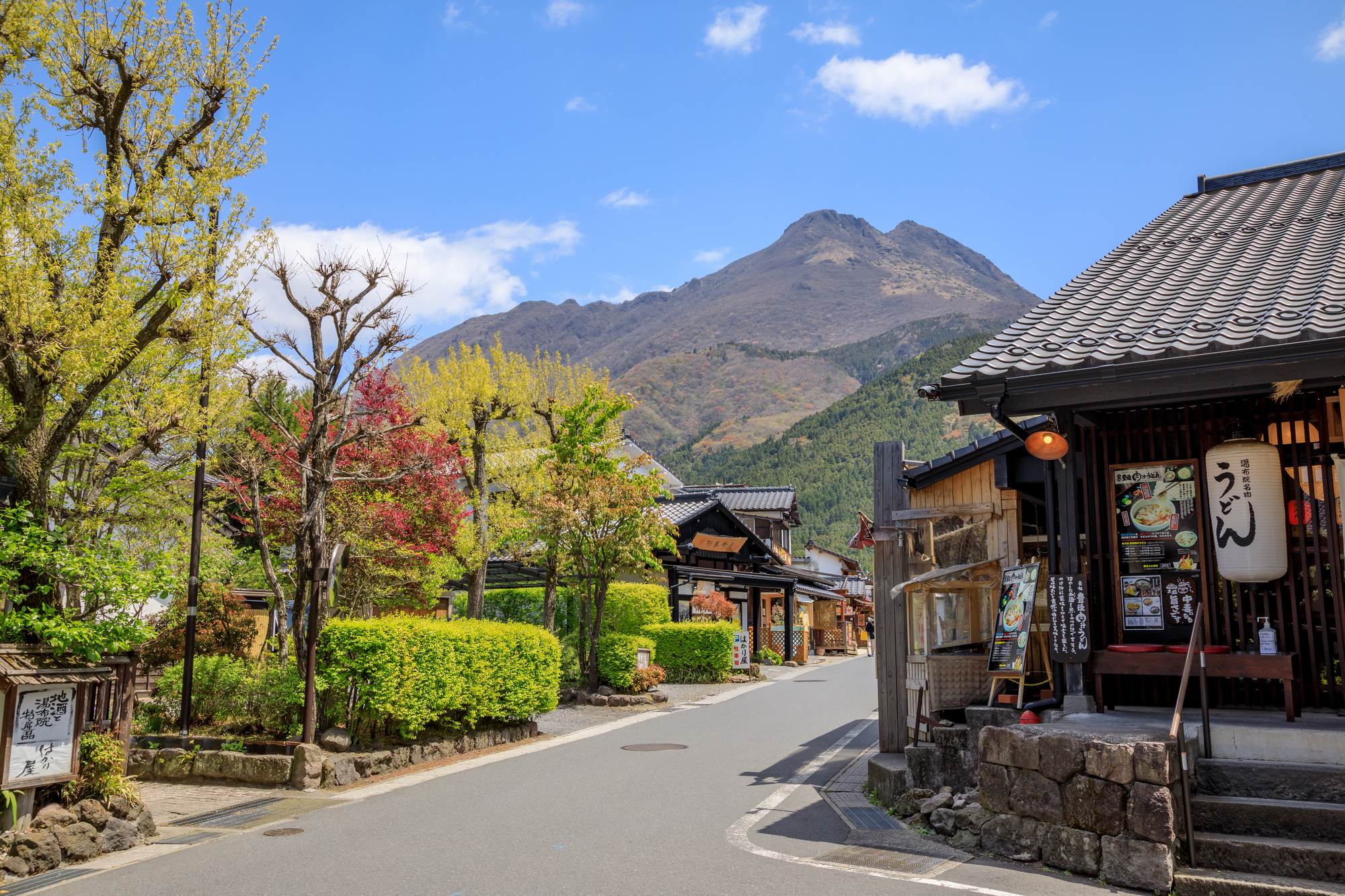 湯の坪街道