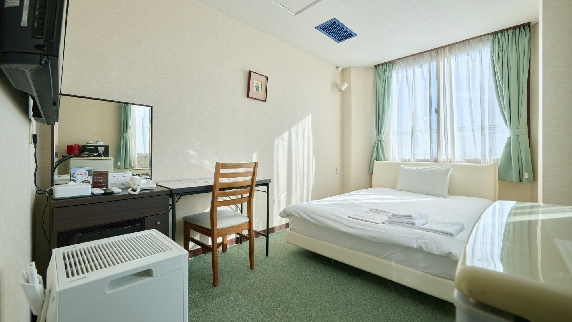 シングルB/16平米■ベッド140cm/