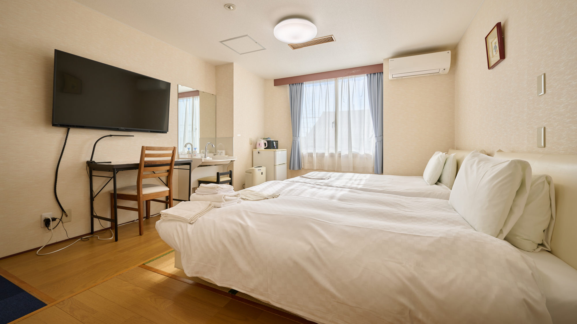 和洋室ツイン/バストイレ一体型（バリアフリー対応）