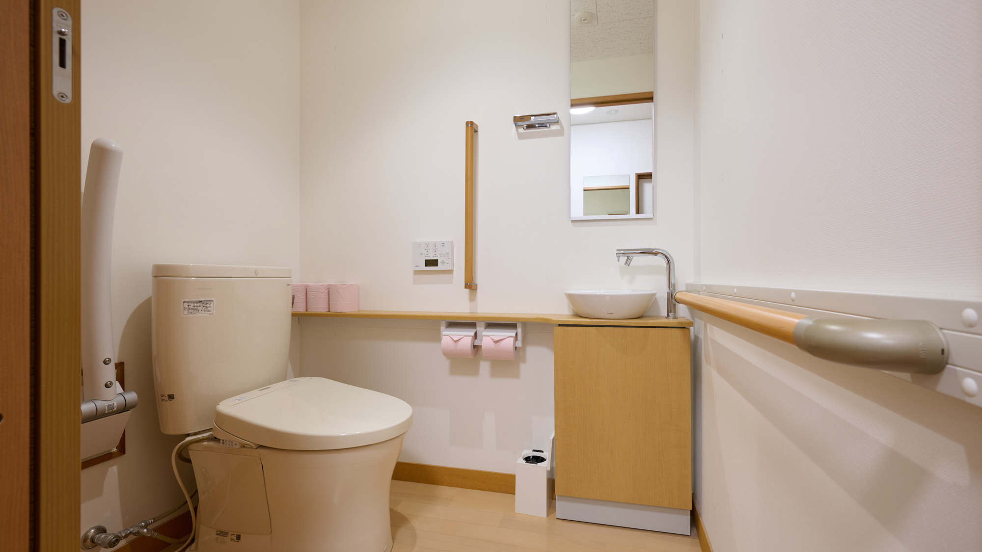 和室S/22畳■キッチン・テーブル付/バストイレセパレート