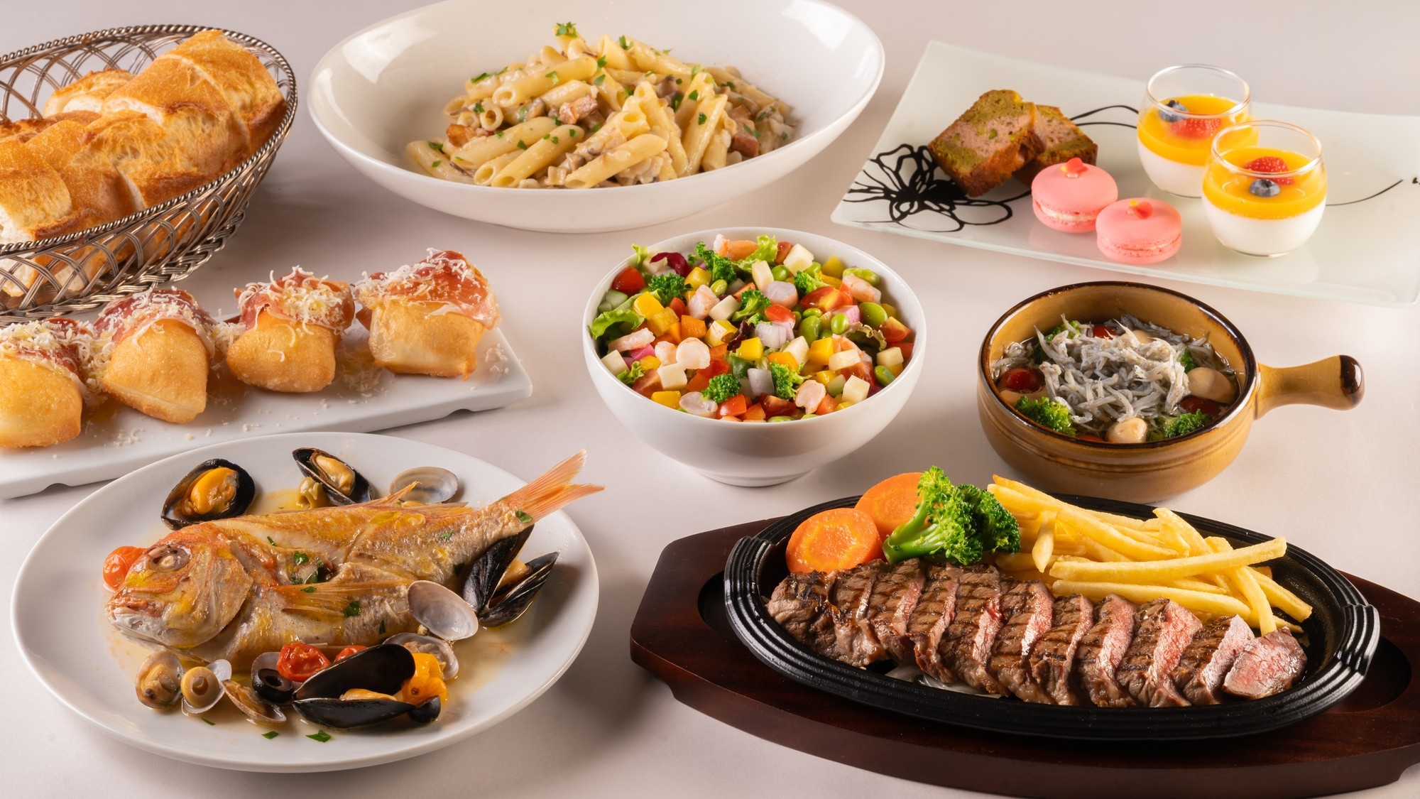 【2食付】1〜2月限定◆「キーウエスト」ファミリープラン◆みんなでシェアする大皿料理+飲み放題付き♪